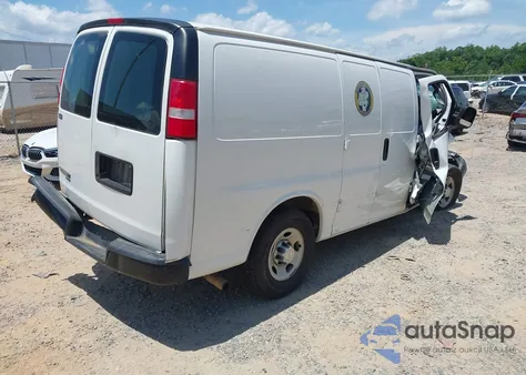 2016 Chevrolet Express G2500 Work Van z USA, uszkodzony, nr VIN 1GCWGAFF2G1304927